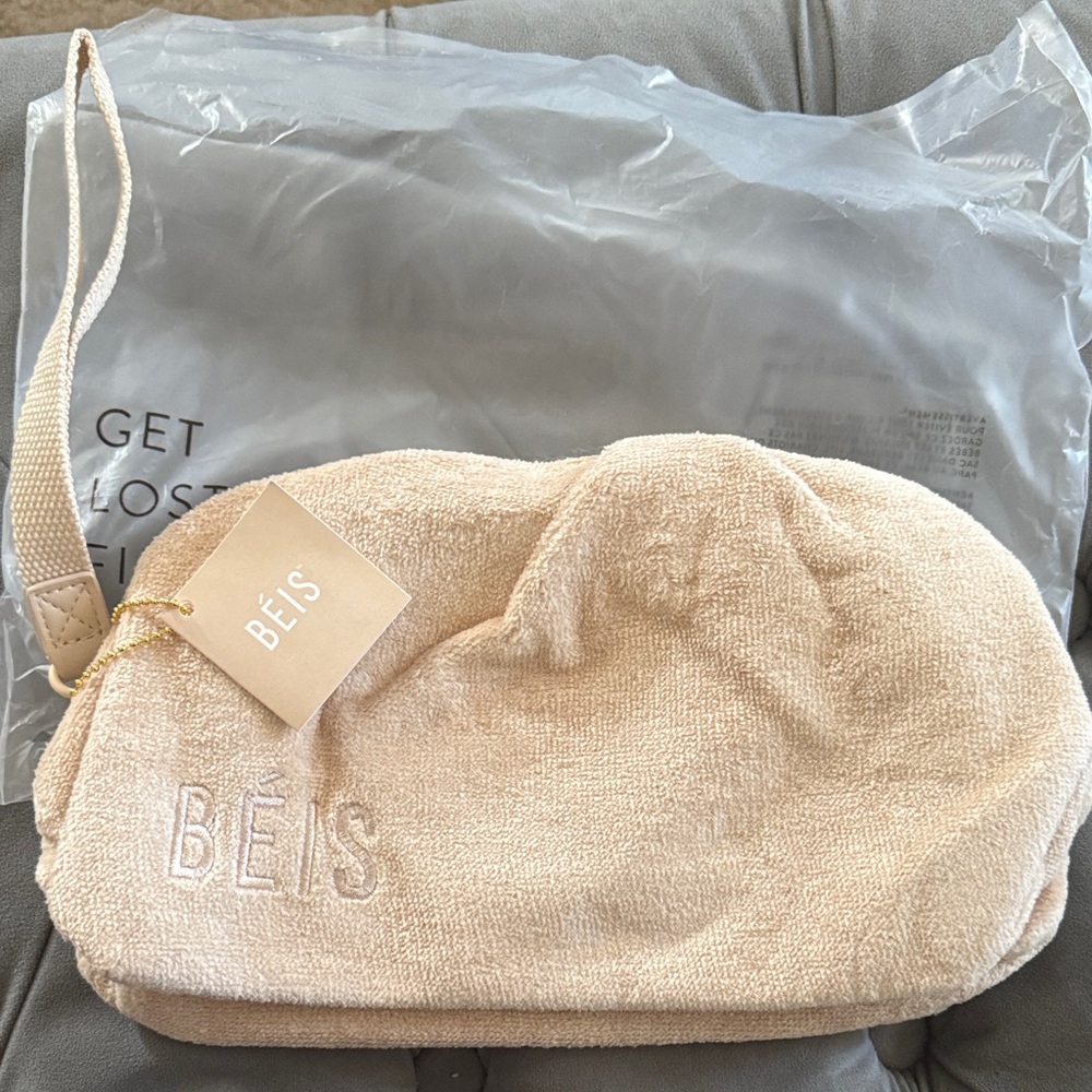 Beige BÉIS Terry Cloth Wristlet